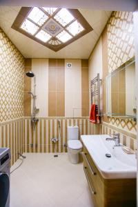 Vonios kambarys apgyvendinimo įstaigoje PERFECT VILLA WITH SWIMMING POOL