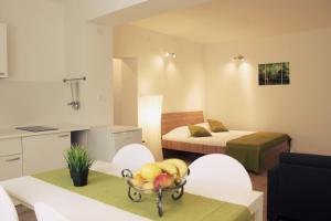 Кровать или кровати в номере Apartments Tonka Centar