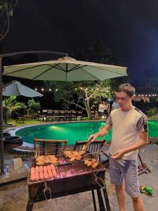 Tiện nghi BBQ cho khách tại chỗ nghỉ nhà dân