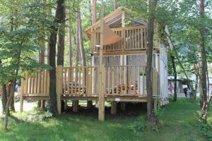 Фотография из галереи Glamping Resort Rio Vantone в городе Кроне