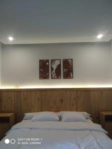 Postel nebo postele na pokoji v ubytování Cemare Cottage