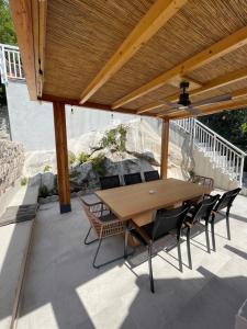 Balkón nebo terasa v ubytování Villa Piscitelli