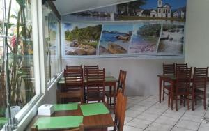 Restaurace v ubytování Pousada Lua Clara