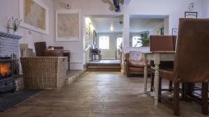 The lobby or reception area at Poolewe Hotel 