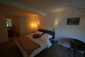 B&B Alferweiher客房内的一张或多张床位