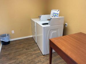 Fotografie z fotogalerie ubytování Southern Inns And Suites now offering RV Spaces for rent v destinaci Yorktown