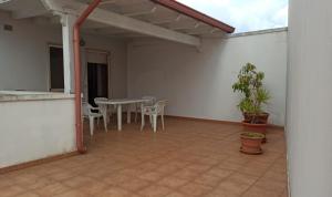 A balcony or terrace at Villa Iris