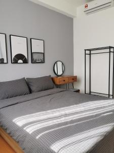 Posteľ alebo postele v izbe v ubytovaní Harmonee Homes - Mode Chill at The Hub SS2, PJ