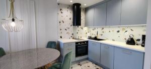Kuchyňa alebo kuchynka v ubytovaní Apartament Westin House 312