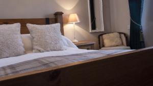 Letto o letti in una camera di Poolewe Hotel