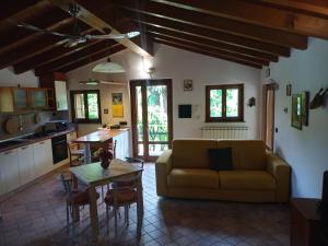 Una cocina o cocineta en Camotta