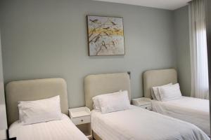 Photo de la galerie de l'établissement Spacious and Modern Apartment for Rent in Ergah, Riyadh, à Riyad