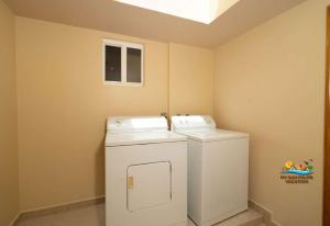 Fotografie z fotogalerie ubytování Incredible Beach front Las Palmas Condo # 2 v destinaci San Felipe