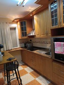 Kuchyň nebo kuchyňský kout v ubytování Casa ó Chalet Santiago de la Ribera San Javier VILLA ÍVALIS