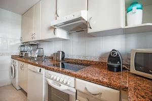 Fotografia z galérie ubytovania Apartamento con espectaculares vistas al Golf en Marbella - Xallas 2 3 v Marbelli