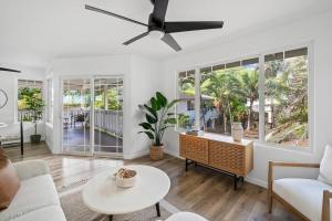 Φωτογραφία από το άλμπουμ του Serenity by the Sea Ultimate Beachfront Escape σε Hauula