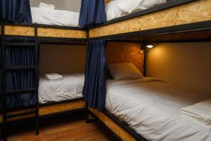 Cama o camas de una habitación en Saqray Hostel