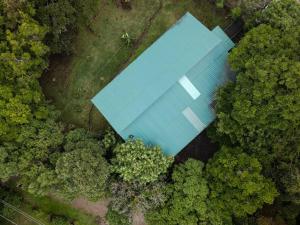 Pohľad z vtáčej perspektívy na ubytovanie Wildlife Refuge’s Wood Cabin