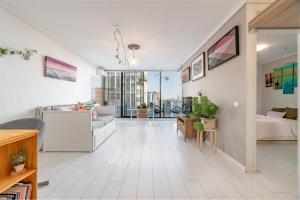 Gallery image of Ocean view apartment close to CBD with indoor pool. in Melbourne