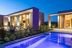 Бассейн в Villa Neri Resort & Spa или поблизости