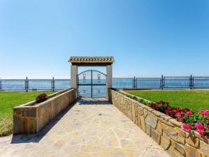 Fotografia z galérie ubytovania Pass the Keys Apt with direct beach exit v Marbelli