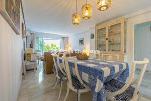 Fotografia z galérie ubytovania Pass the Keys Apt with direct beach exit v Marbelli