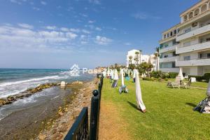 Fotografia z galérie ubytovania Pass the Keys Apt with direct beach exit v Marbelli