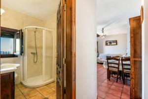 Ένα μπάνιο στο Casa Jose Capileira - Alpujarra +22 φωτογραφίες