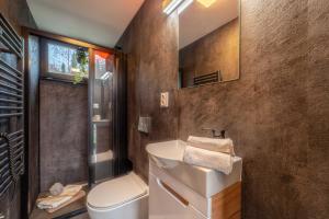 Koupelna v ubytování tiny house BARACZEK Brno-Jundrov, ulice Veslařská