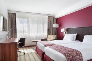 Postel nebo postele na pokoji v ubytování Holiday Inn Lille Ouest Englos by IHG