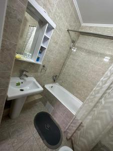 Ванная комната в Garnet hotel