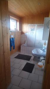 Kúpeľňa v ubytovaní Landhaus Müller
