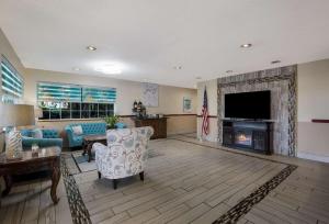 Posezení v ubytování Quality Inn & Suites Medford Airport