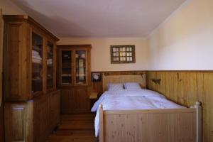 Cama ou camas em um quarto em Sintra Small Hostel