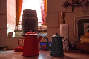 Comodidades para preparar café e chá em Sintra Small Hostel