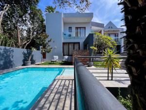 Sundlaugin á Amoris Guesthouse - In Randburg eða í nágrenninu