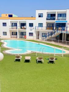 Bazén v ubytování Casa Sol y Mar nebo v jeho okolí