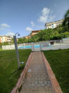Basen w obiekcie Apt T1,bien situé Anse Mitan Trois Ilets lub w pobliżu