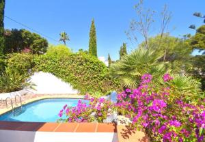Photo de la galerie de l'établissement La Caleta - Maison 4 personnes - à 5 mns de L'Arenal, à Jávea