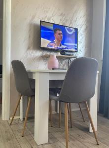 Et tv og/eller underholdning på Apartmani borova 2