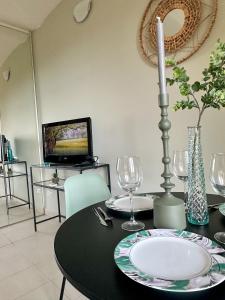 TV a/nebo společenská místnost v ubytování Just Langhe Casa Dolcetto