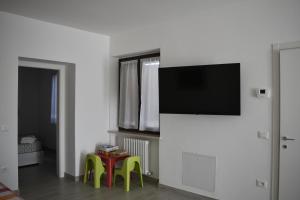 En TV eller et underholdningssystem på Casa I Guazzi