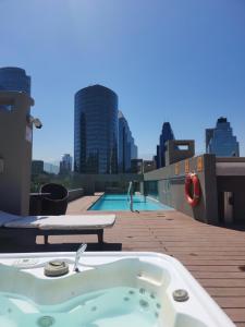 Bazén v ubytování Hotel Los Españoles Plus nebo v jeho okolí