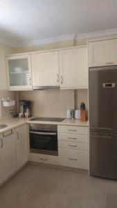 Una cocina o zona de cocina en Apartment with view, wifi and pool in Arguineguin
