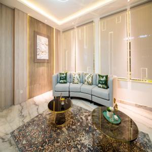 Yulia Hotel Managed by HIG的休息区