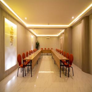 Yulia Hotel Managed by HIG商务区和/或会议室
