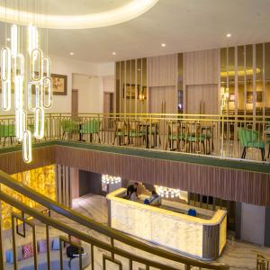 Yulia Hotel Managed by HIG餐厅或其他用餐的地方