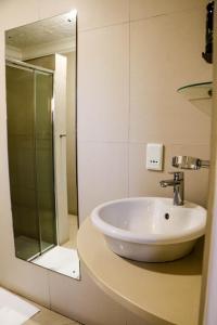 Windhoek Gardens Boutique Hotel tesisinde bir banyo