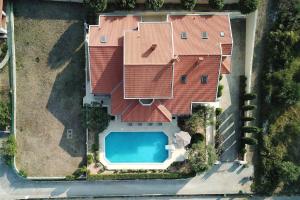 Bazén v ubytování 5* Seaview Villa Clara for 12+ guests, Kožino nebo v jeho okolí