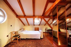 Postel nebo postele na pokoji v ubytování 5* Seaview Villa Clara for 12+ guests, Kožino + 37 fotografií